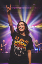 WOMAN WEARING DEF LEPPARD TEE DEF5196S, DEF5196M, DEF5196L, DEF5196XL, DEF5196XXL, DEF5196XXXL, DEF5196XXXXL, DEF5196XXXXXL