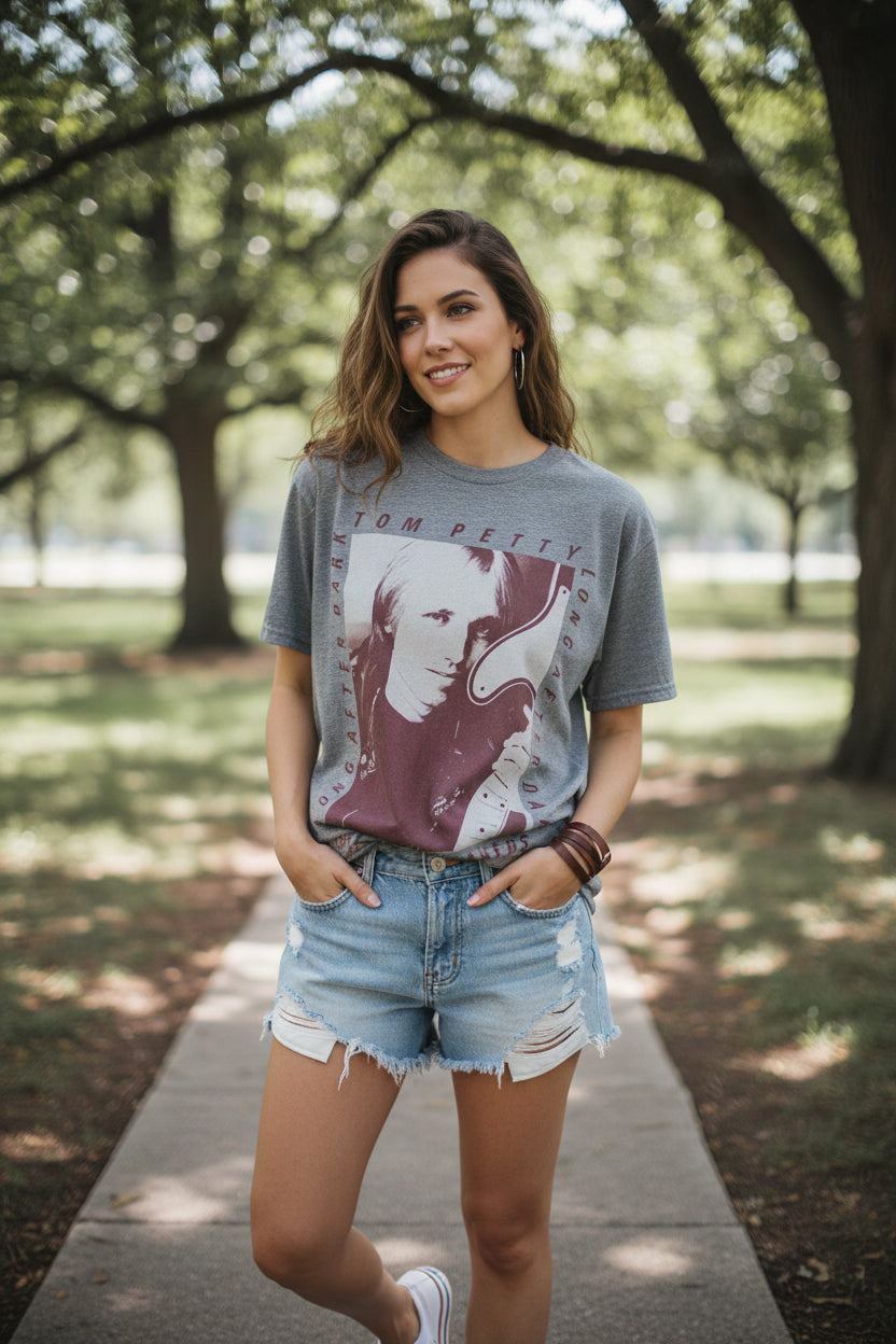 WOMAN WEARING TOM PETTY TEE TPH553S, TPH553M, TPH553L, TPH553XL, TPH553XXL, TPH553XXXL, TPH553XXXXL, TPH553XXXXXL