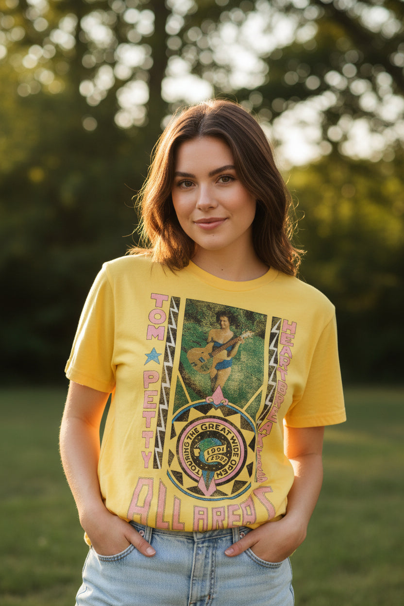 WOMAN WEARING TOM PETTY TEE TPH501S, TPH501M, TPH501L, TPH501XL, TPH501XXL, TPH501XXXL, TPH501XXXXL, TPH501XXXXXL